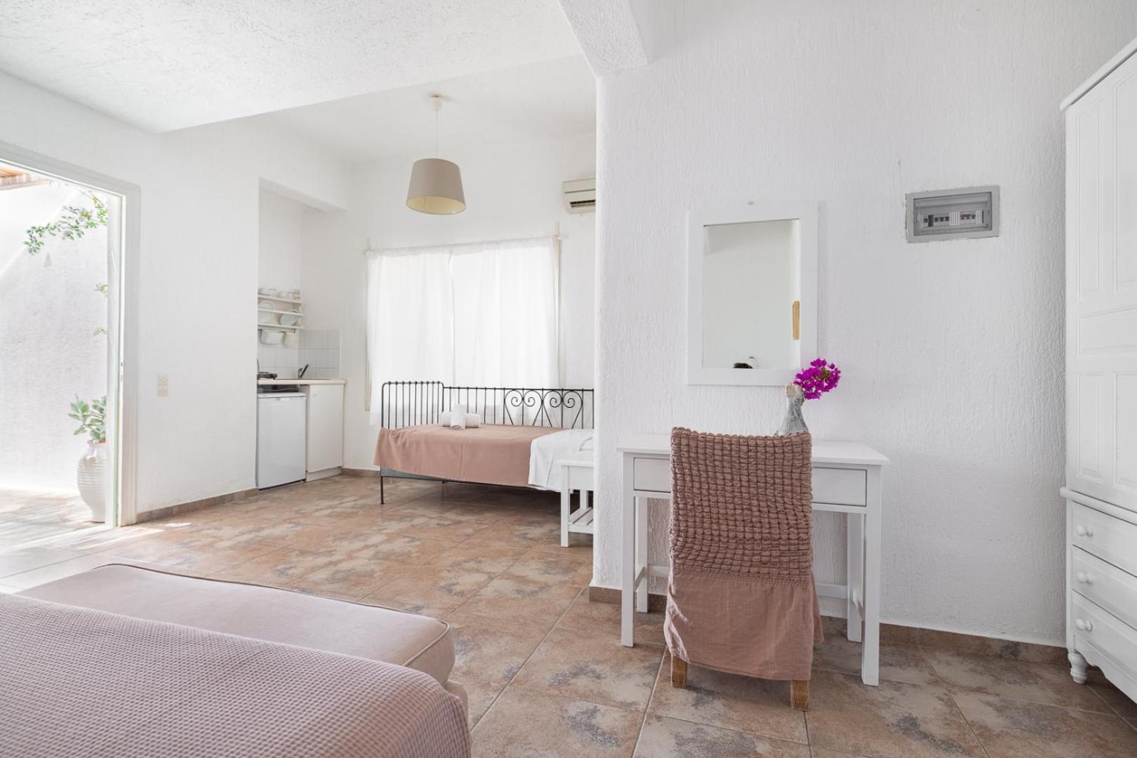 Fos Apartments Mykonos Agios Ioannis Diakoftis Extérieur photo